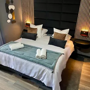 domaine-valenquercy.midi-pyreneeshotels.com/